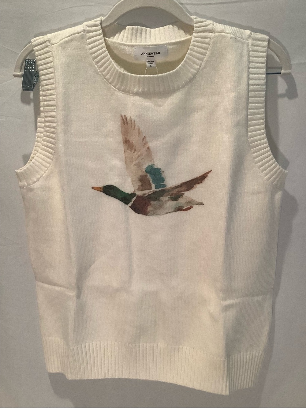 Anniewear Cream Sleeveless Sweater Vest with Flying Duck Motif